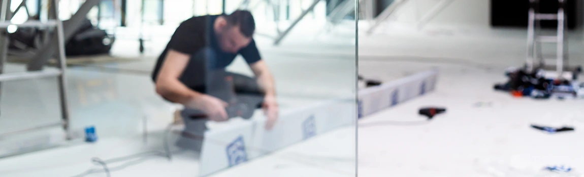 Emergency Commercial Glass Repair in West Lealman, FL